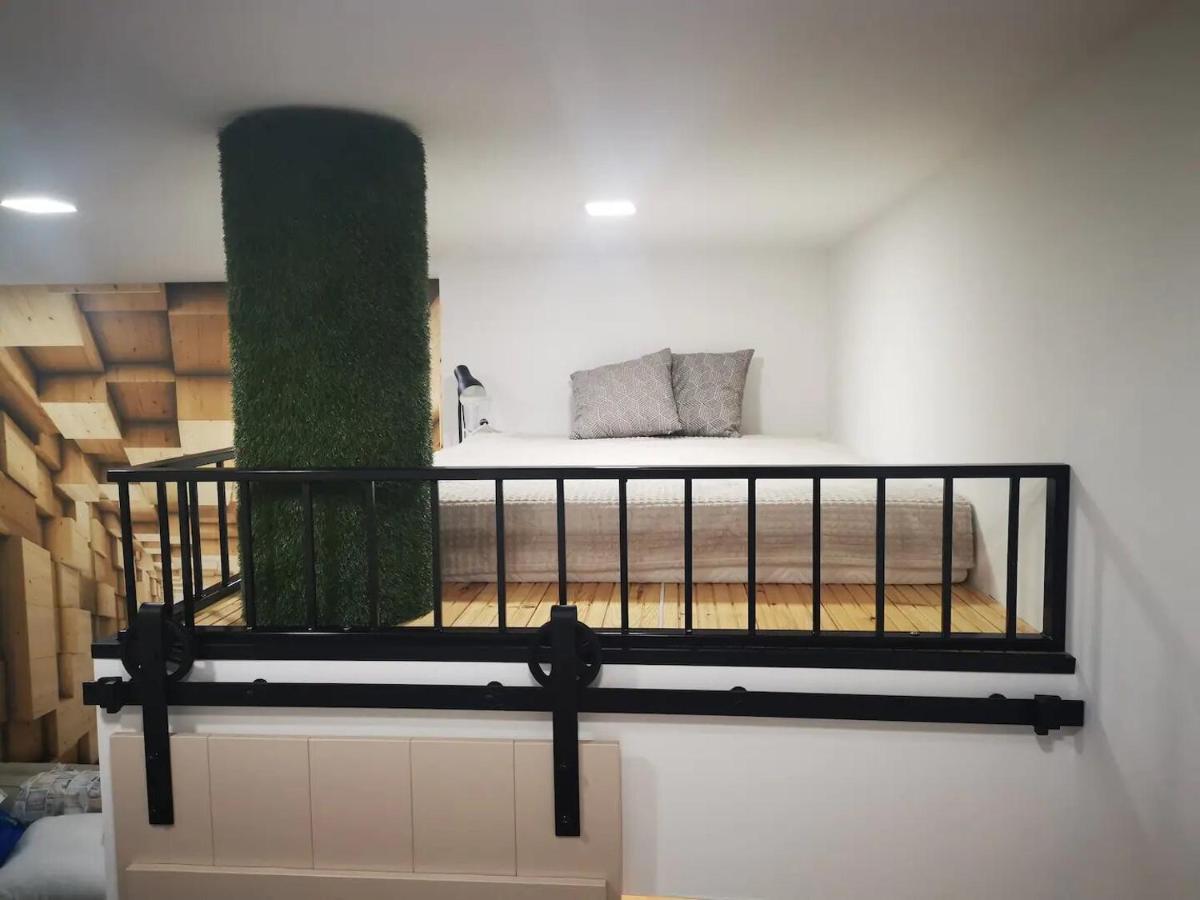 Apartment Gallery With A/c